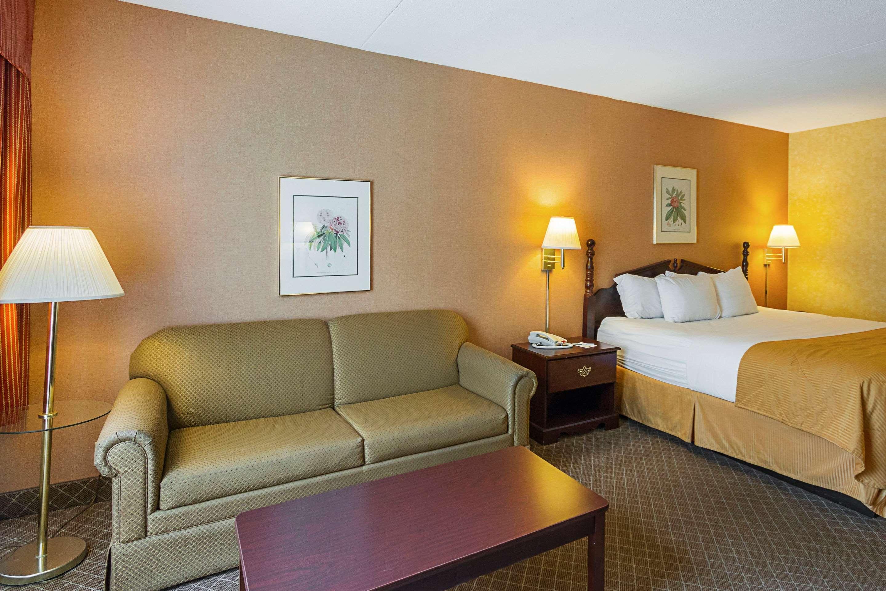 Clarion Inn Фермонт Екстер'єр фото