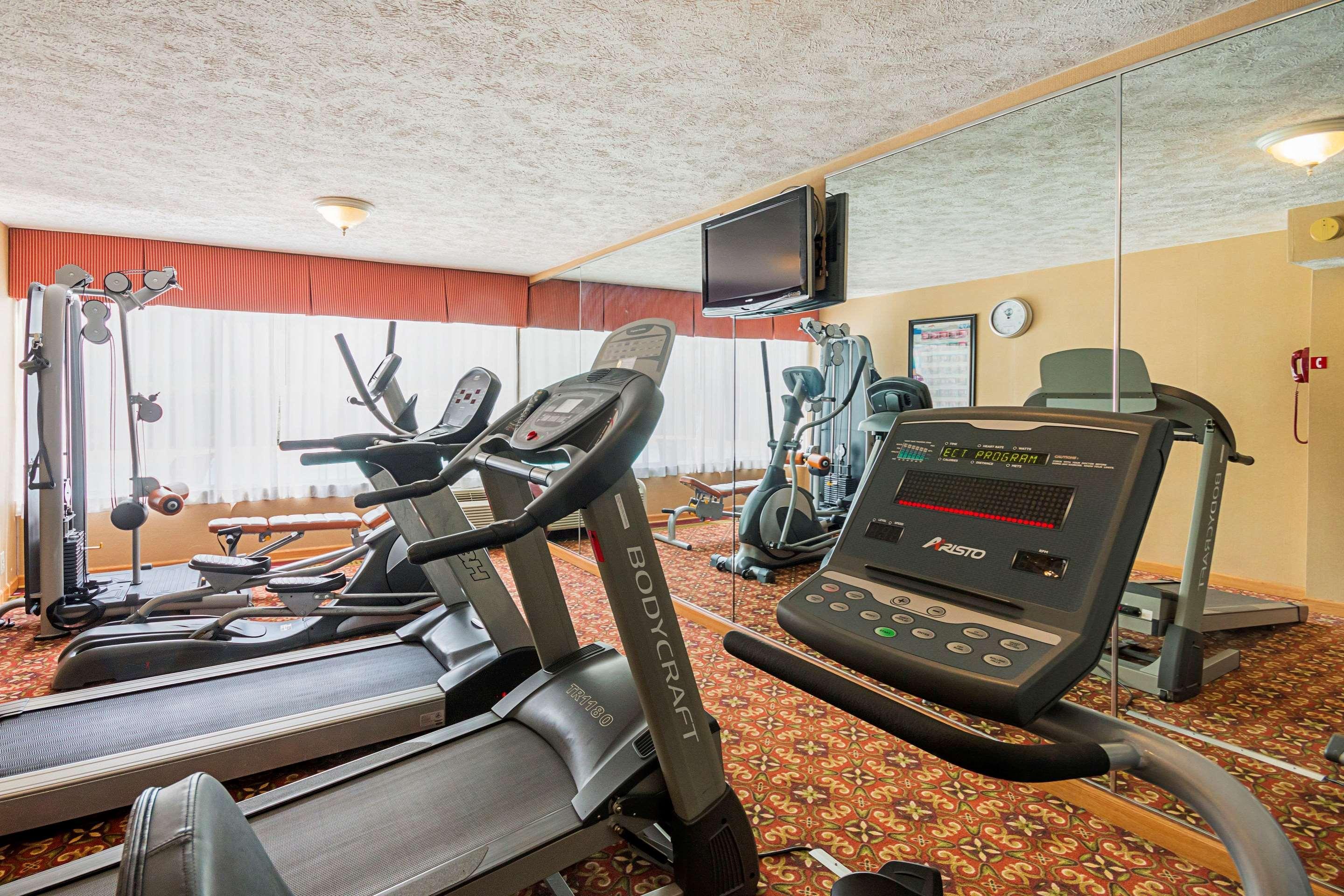 Clarion Inn Фермонт Екстер'єр фото