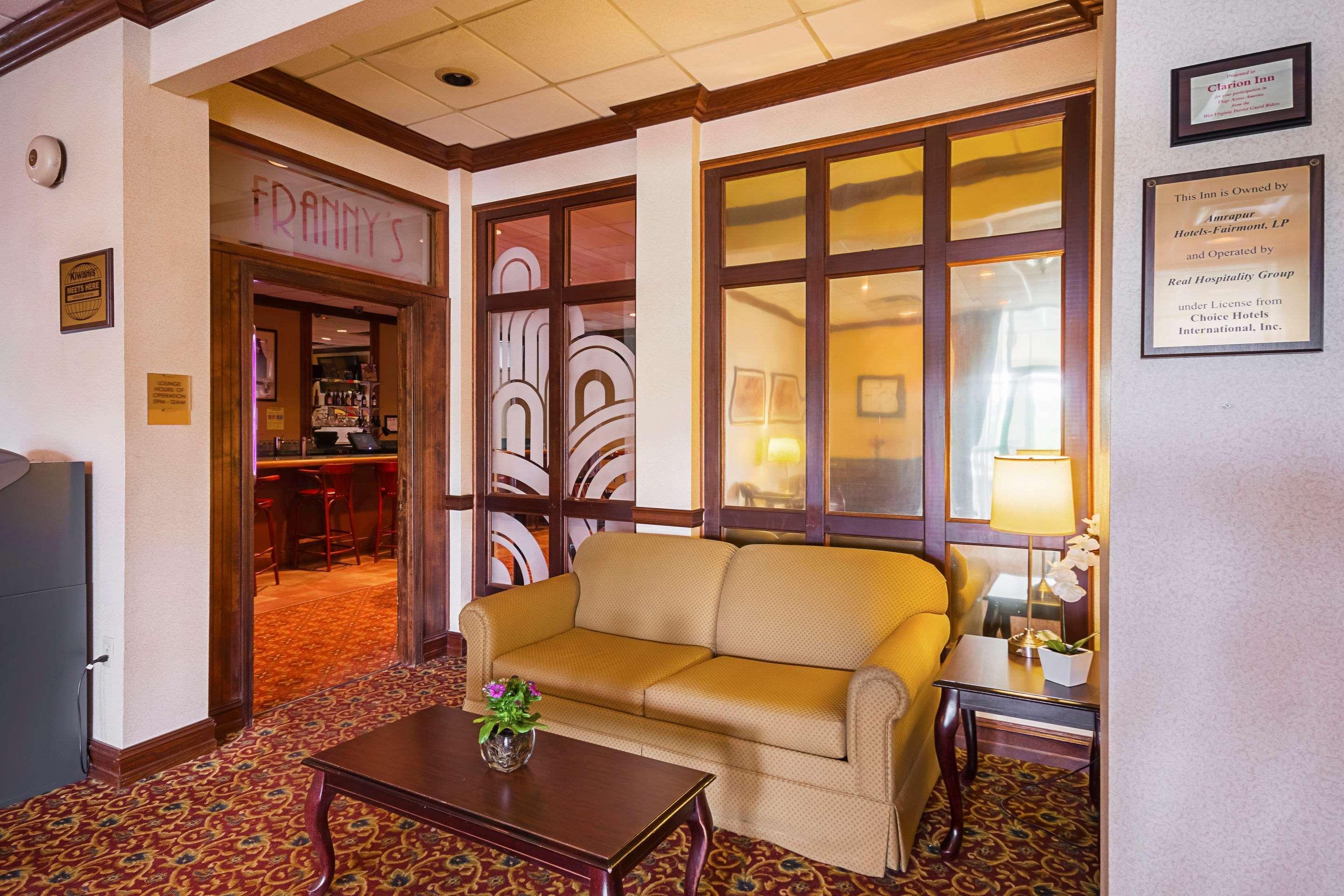 Clarion Inn Фермонт Екстер'єр фото