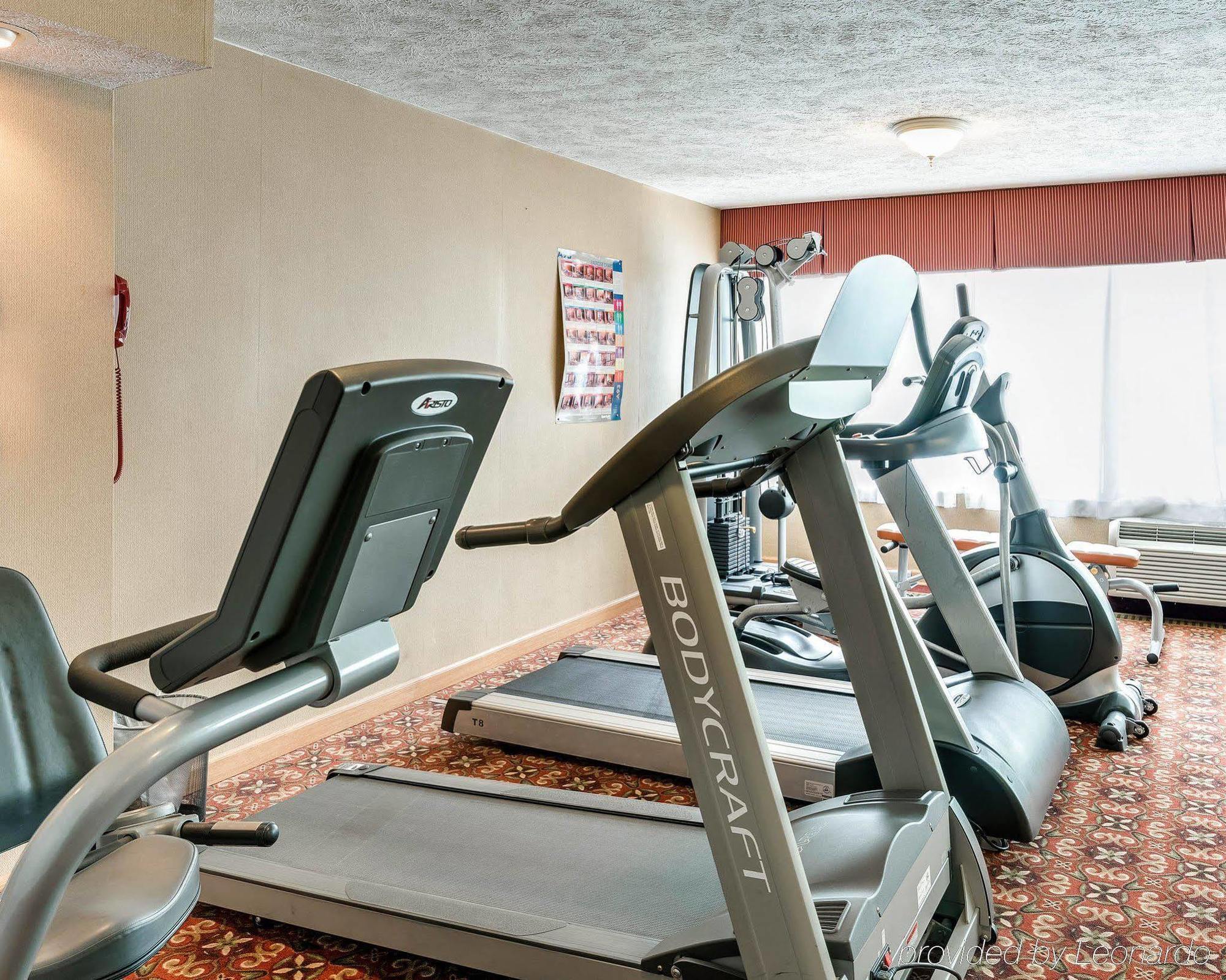Clarion Inn Фермонт Екстер'єр фото